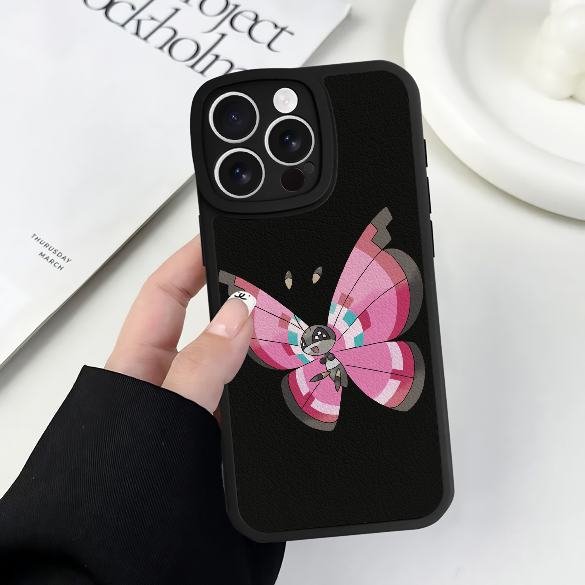 （画像用） ポケットモンスター Pokémon 【iPhone 16シリーズ対応】シリコンスマホケース（レザー調） 材質：シリコン